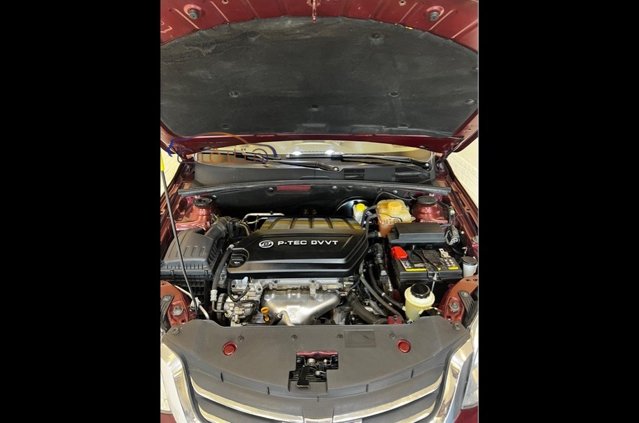 Optra Chevrolet احمر غامق