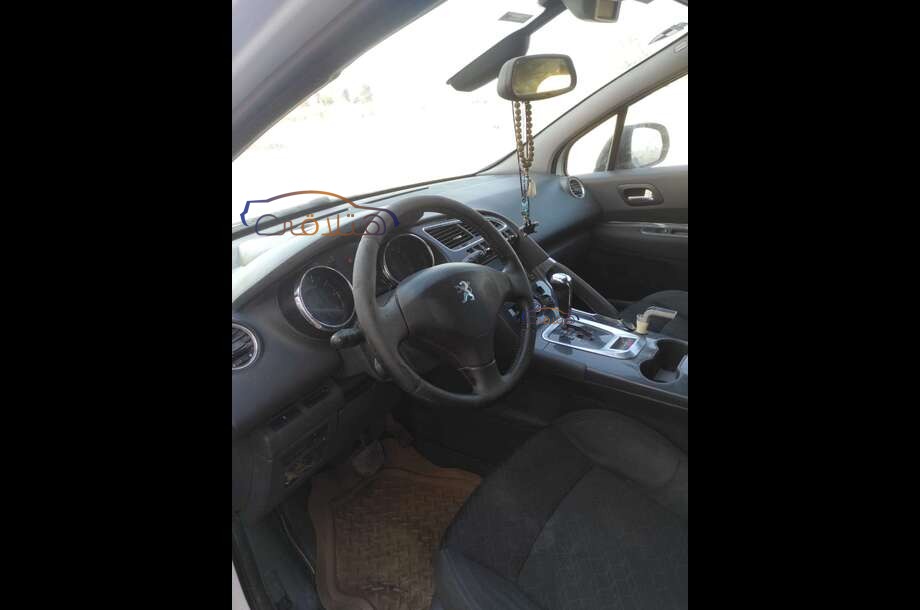 3008 Peugeot أبيض