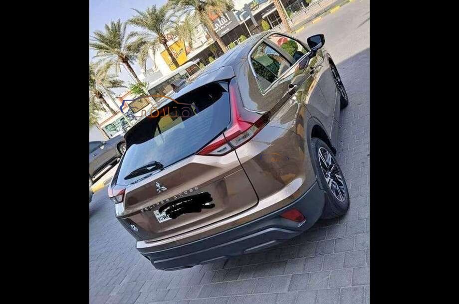 Eclipse Cross Mitsubishi برونزي