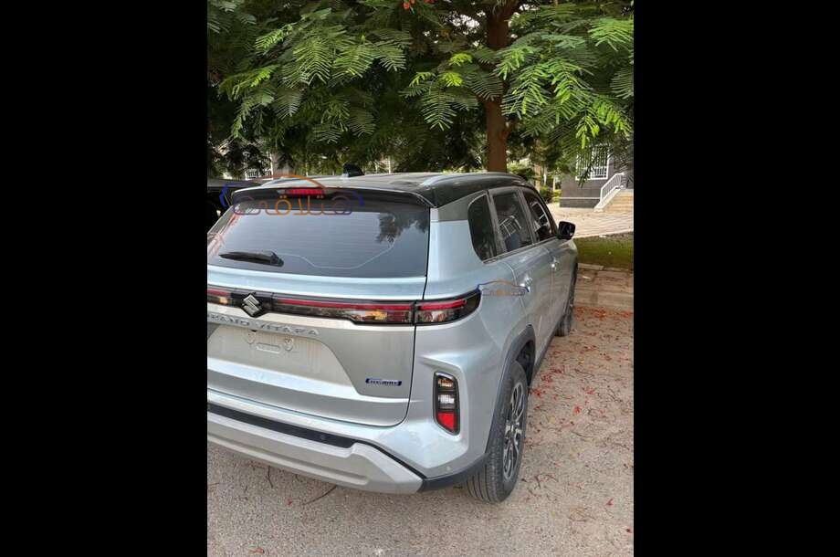 Grand vitara Suzuki فضي