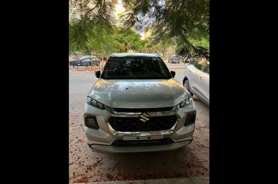 Grand vitara Suzuki فضي