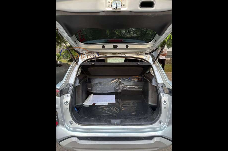 Grand vitara Suzuki فضي