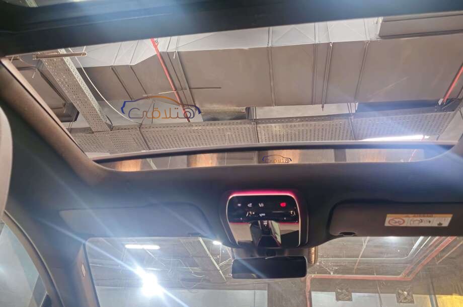 EQE Mercedes رمادي