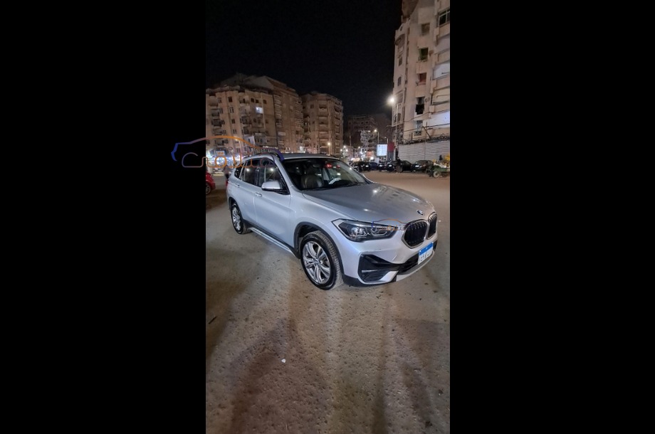 X1 BMW فضي