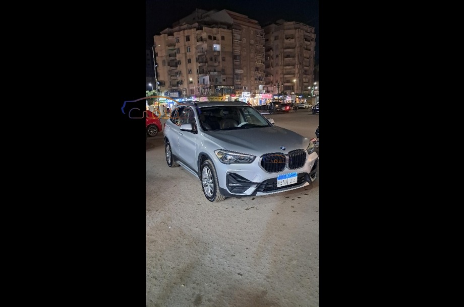 X1 BMW فضي