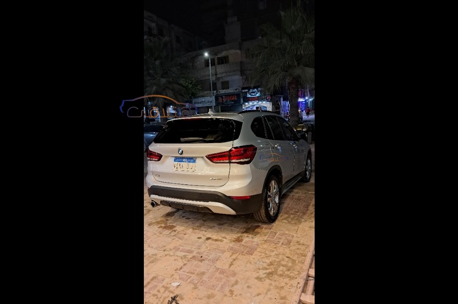 X1 BMW فضي