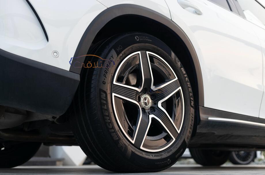 GLC 300 Mercedes White