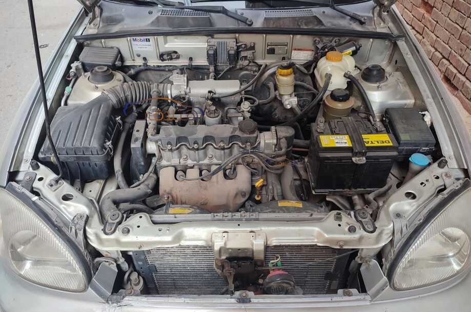 Lanos Chevrolet فضي