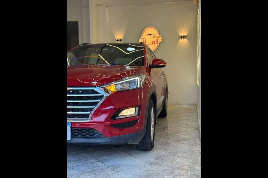 Tucson Hyundai Red