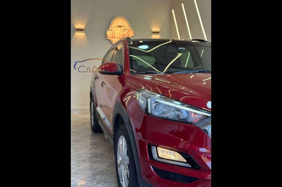 Tucson Hyundai Red