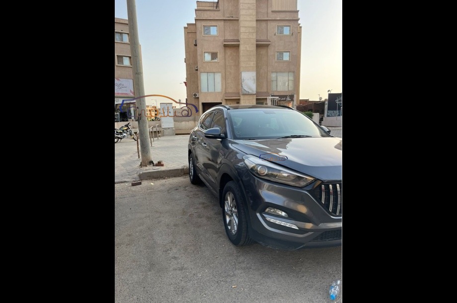 Tucson Hyundai Silver