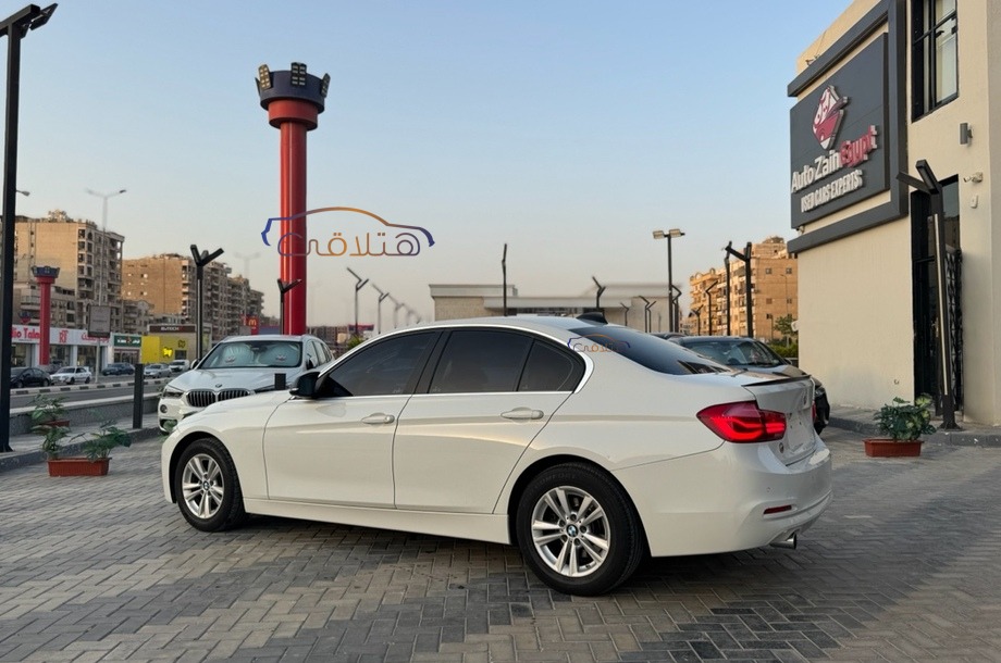 318 BMW White
