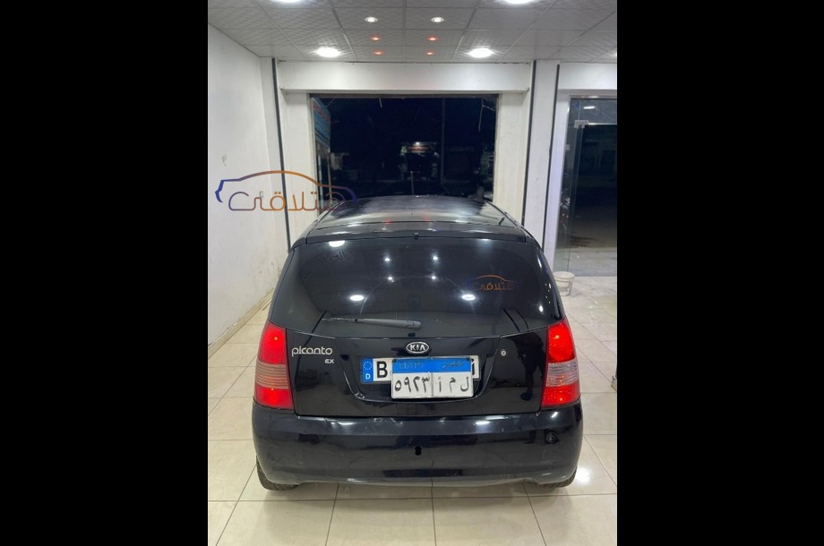 Picanto Kia أسود