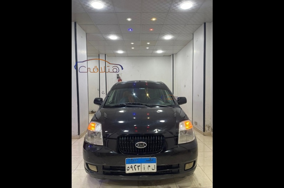 Picanto Kia أسود