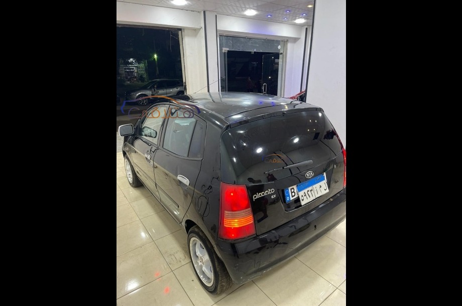 Picanto Kia أسود