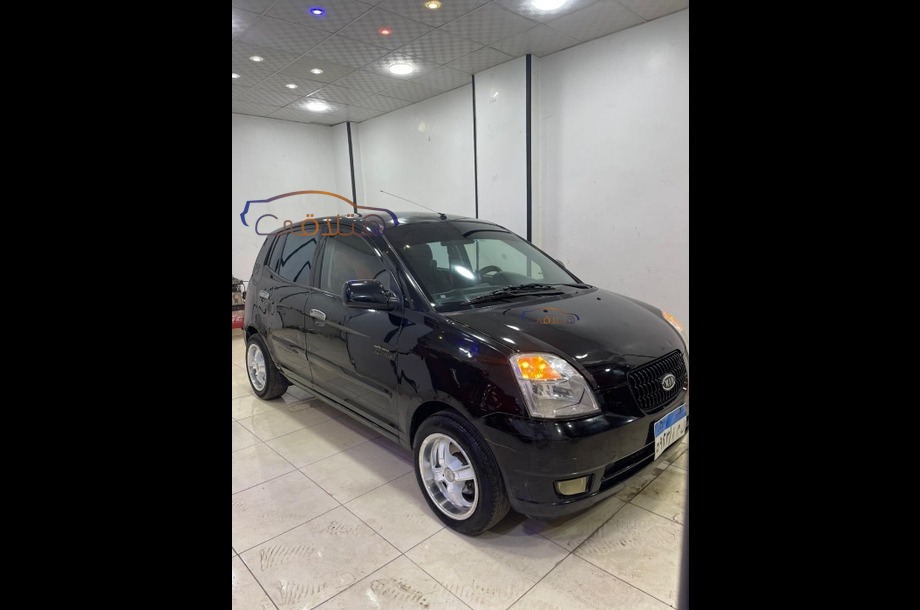 Picanto Kia أسود