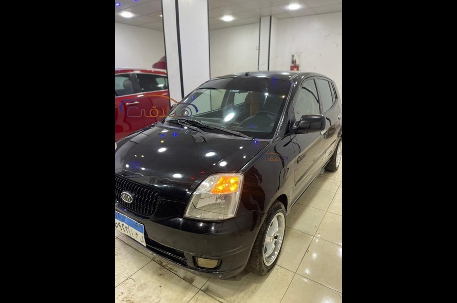 Picanto Kia أسود
