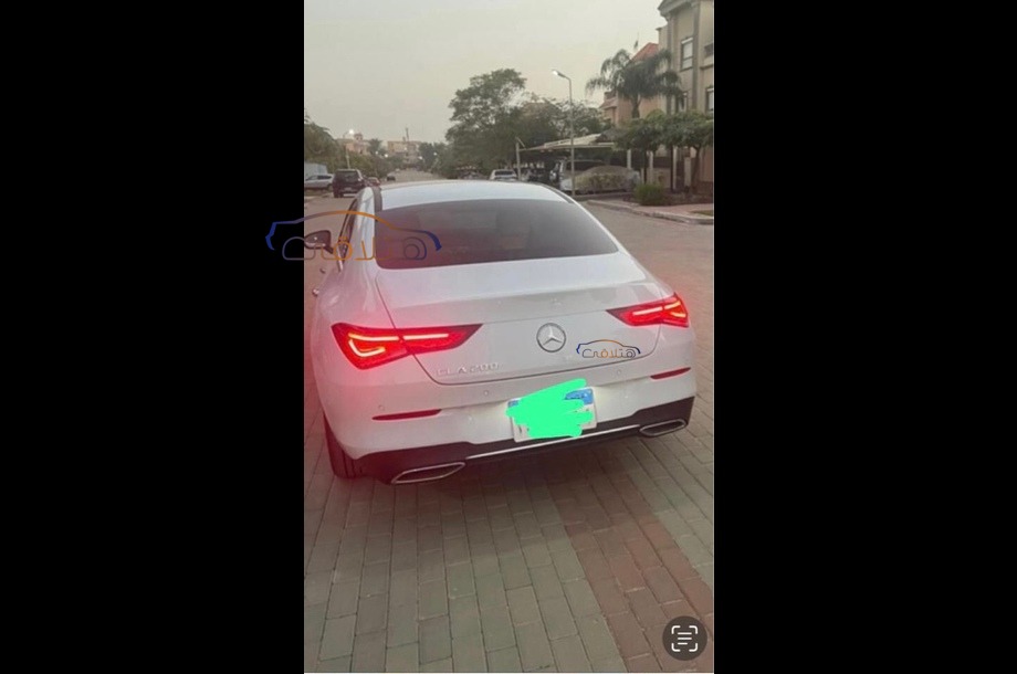 CLA 200 Mercedes أبيض