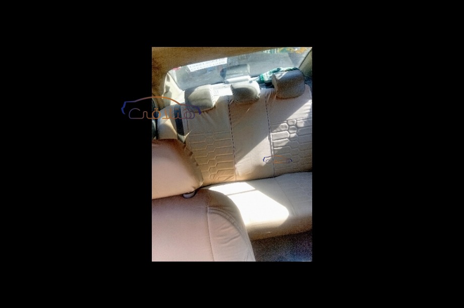 EC 7 Emgrand أسود