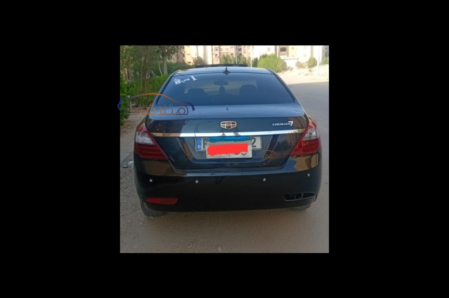 EC 7 Emgrand أسود