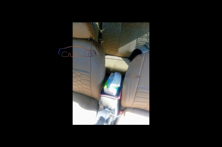 EC 7 Emgrand أسود