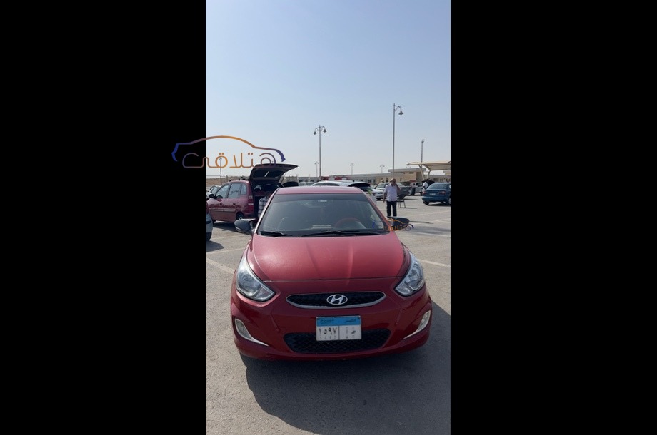 Accent RB Hyundai Red