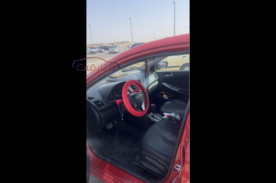Accent RB Hyundai Red