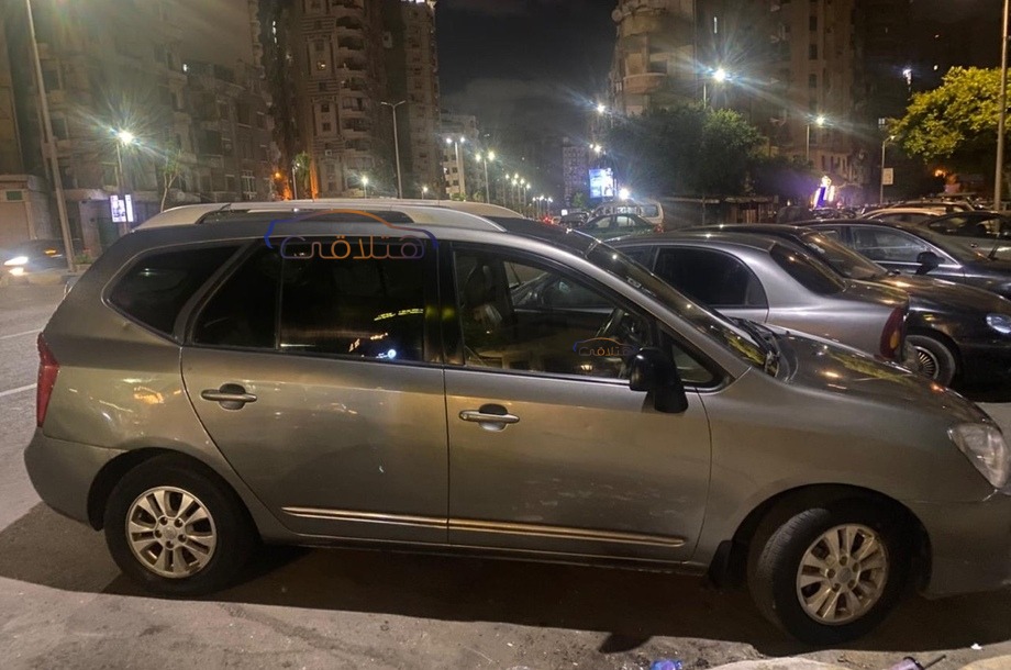 Carens Kia فيراني