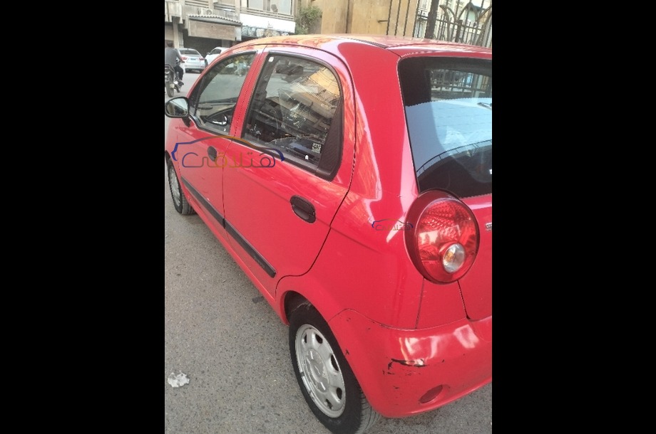 Spark Chevrolet احمر