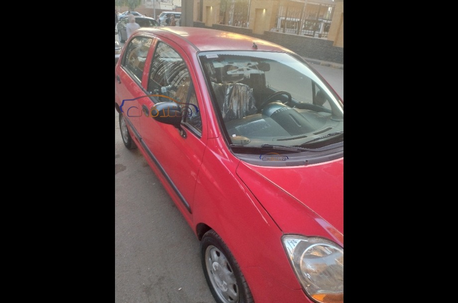 Spark Chevrolet احمر