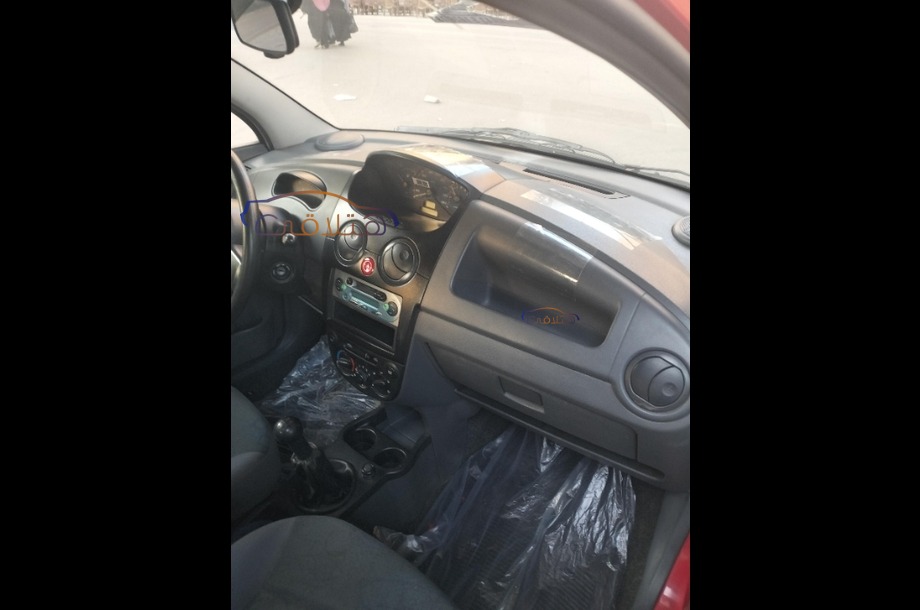 Spark Chevrolet احمر