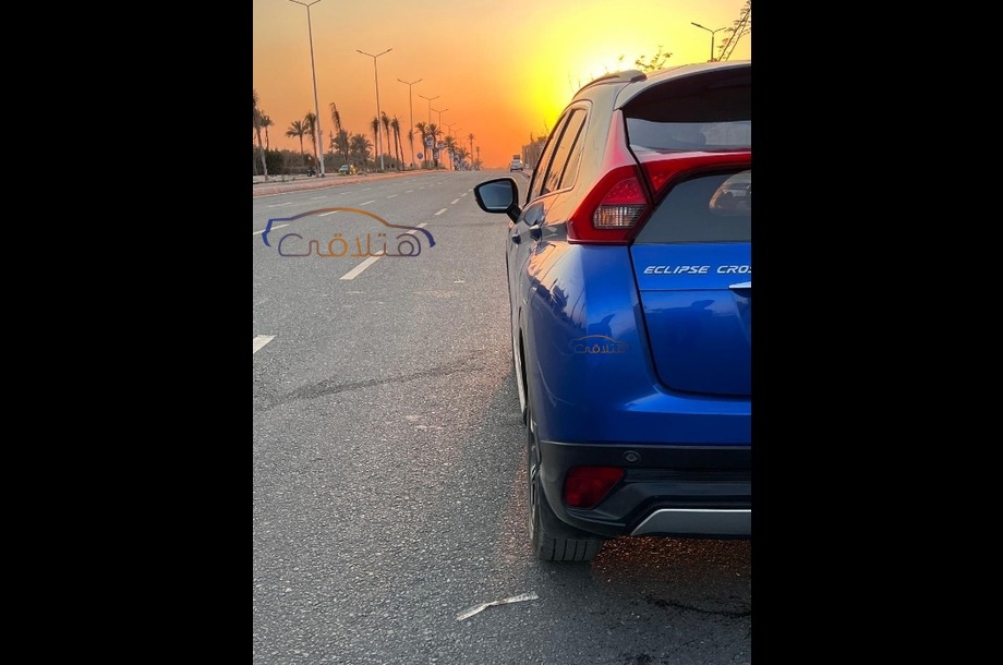 Eclipse Cross Mitsubishi أزرق
