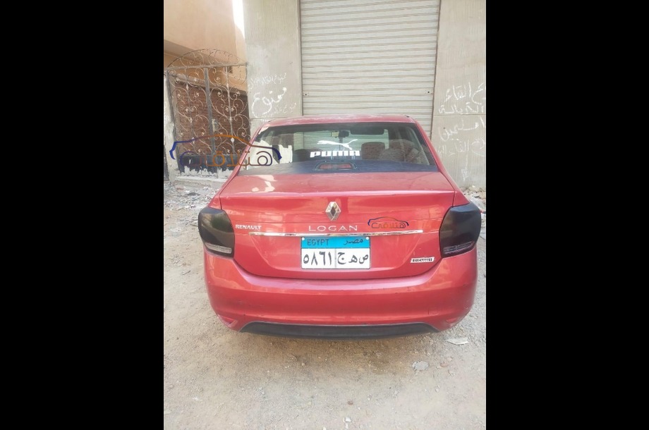 Logan Renault احمر