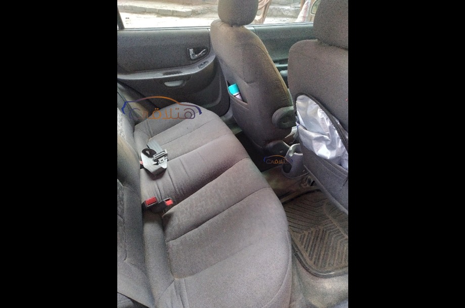 Verna Hyundai فضي