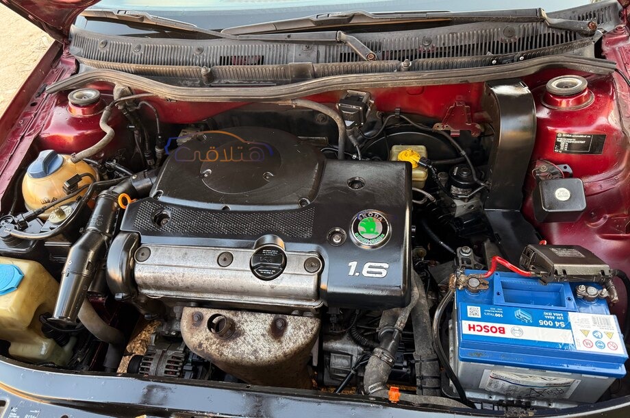 Octavia A4 Skoda Dark red