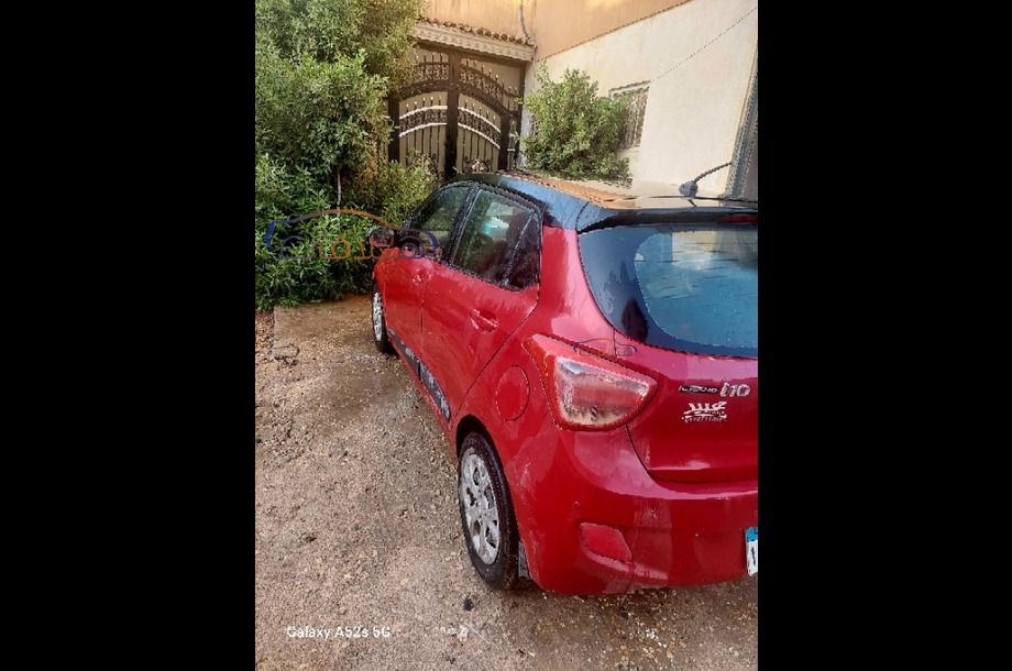 Grand i10 Hyundai Red