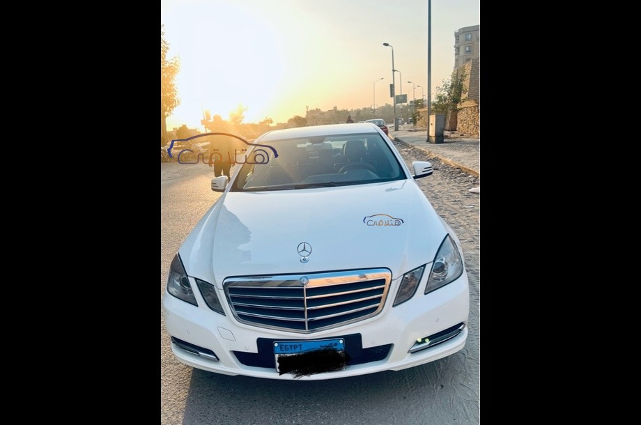 E 200 Mercedes أبيض