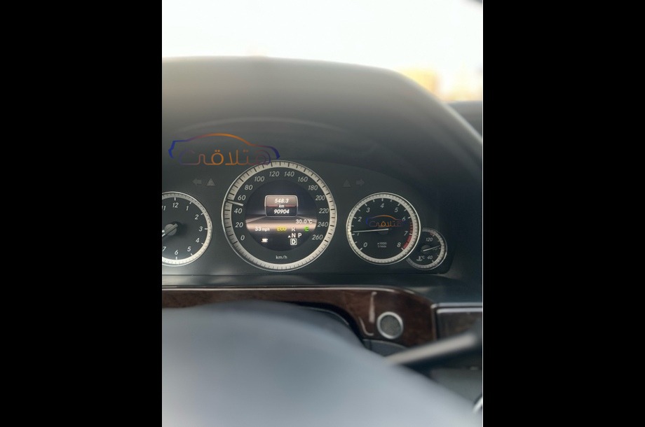 E 200 Mercedes أبيض