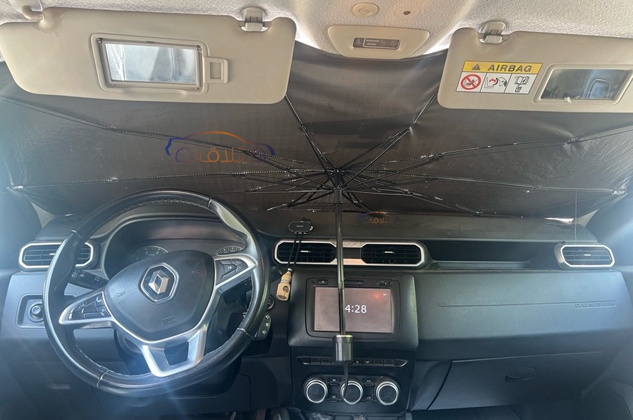 Duster Renault رمادي