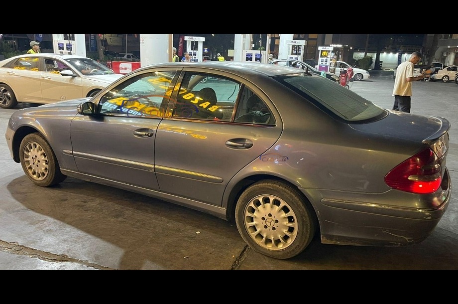 E 320 Mercedes Petroleum