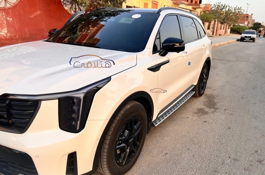 Sorento Kia White
