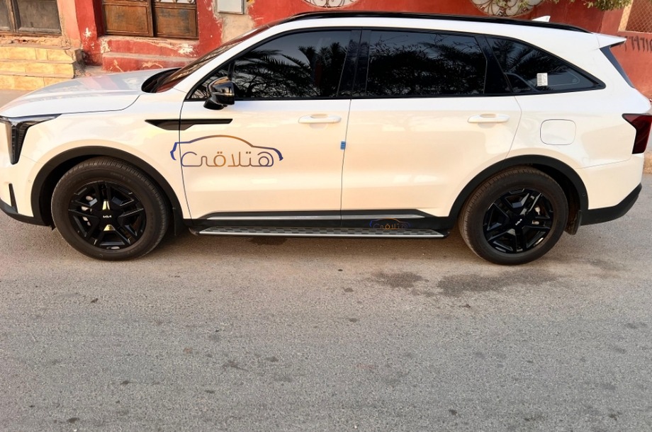 Sorento Kia White