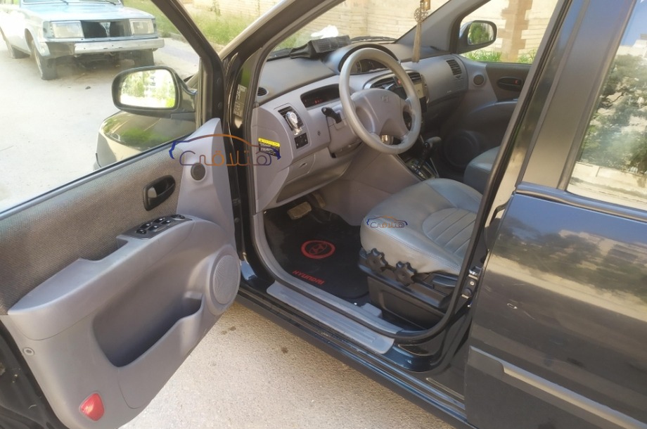 Matrix Hyundai أسود