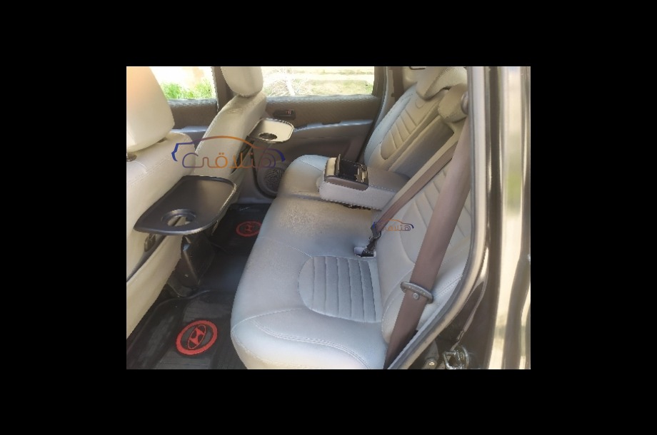 Matrix Hyundai أسود