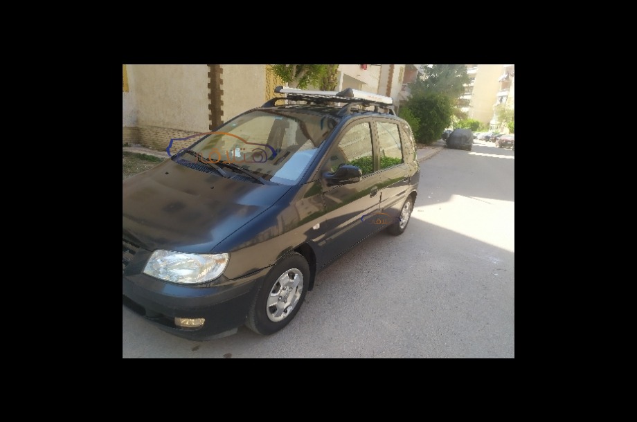 Matrix Hyundai أسود