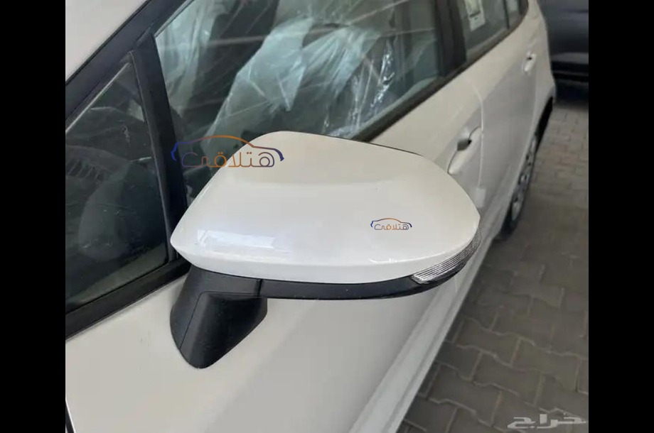 Corolla Toyota أبيض