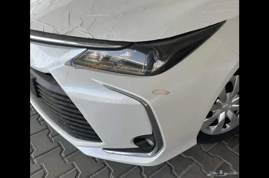 Corolla Toyota أبيض