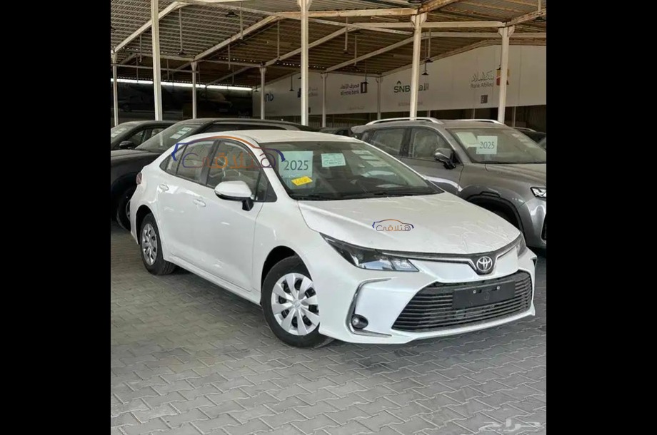 Corolla Toyota أبيض