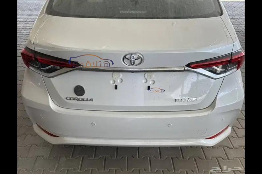 Corolla Toyota أبيض