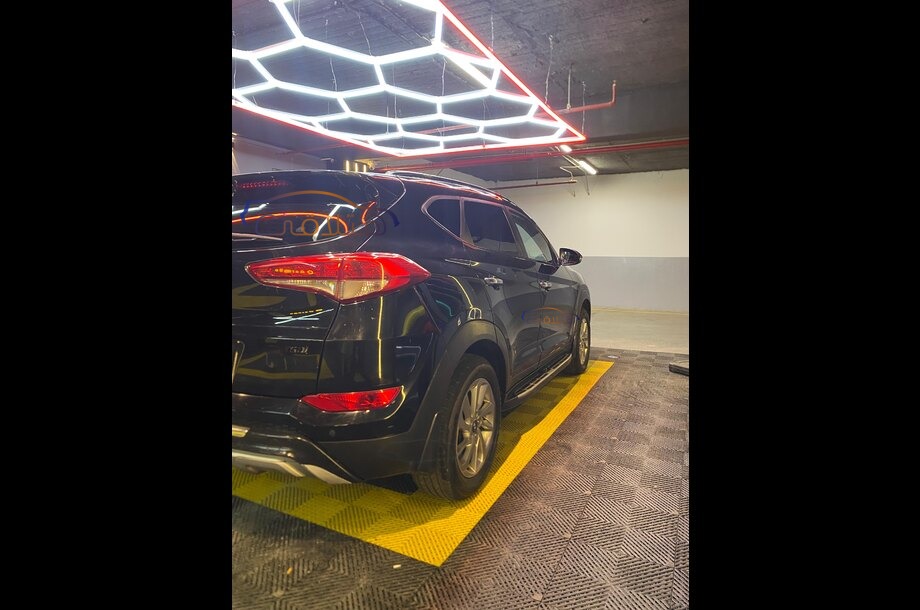 Tucson Hyundai Black